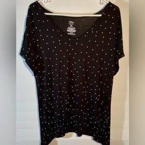 SECRET TREASURES SHORT SLEEVE BLACK TOP POLKA DOTS SIZE LARGE